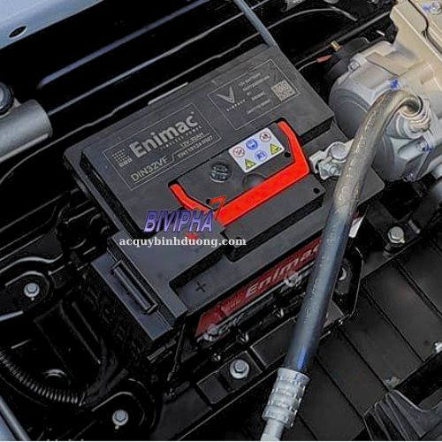 thay-binh-ac-quy-enimac-din32-cho-xe-vinfast-vf3