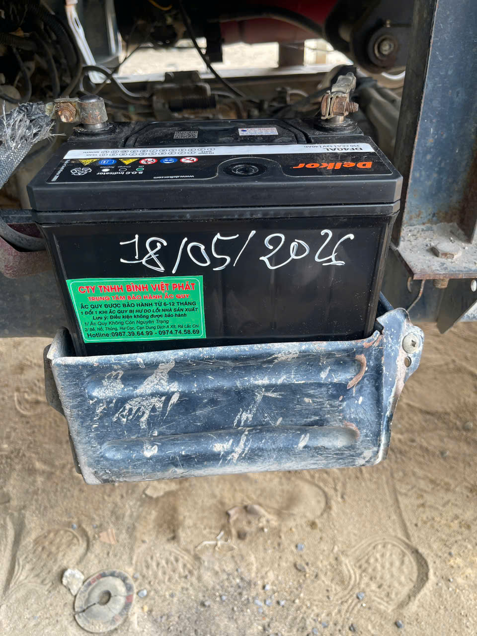 thay-binh-ac-quy-xe-suzuki-500kg-tai-ben-cat