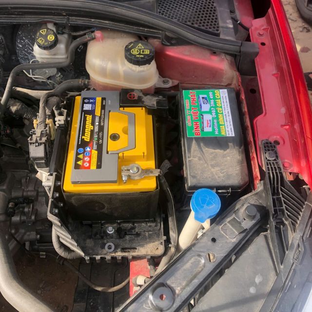 ac-quy-phu-xe-toyota-prius-dong-nai-din60r