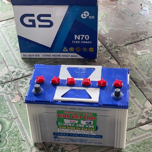 ac-quy-gs-n70-12v-70ah-nuoc.