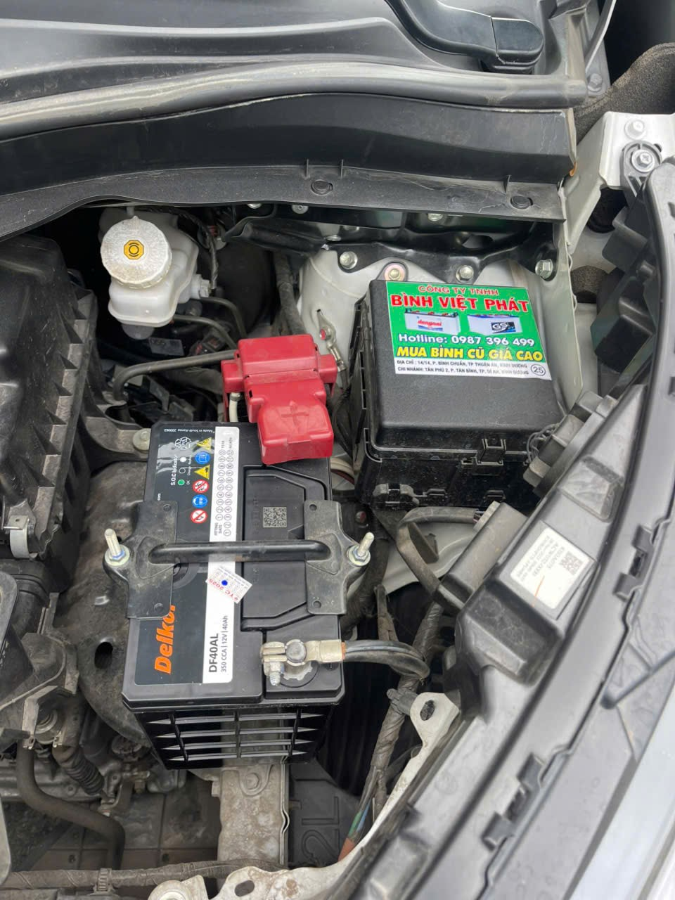 thay-binh-ac-quy-delkor-40ah-cho-xe-hyundai-i10