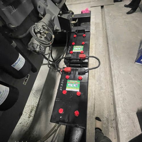 binh-ac-quy-12v-200ah-enimac