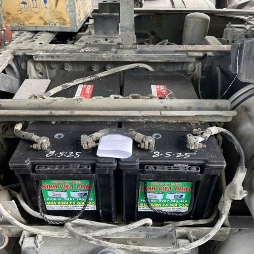 binh-ac-quy-rocket-150ah-kho-lap-cho-xe-dau-keo-dongfeng