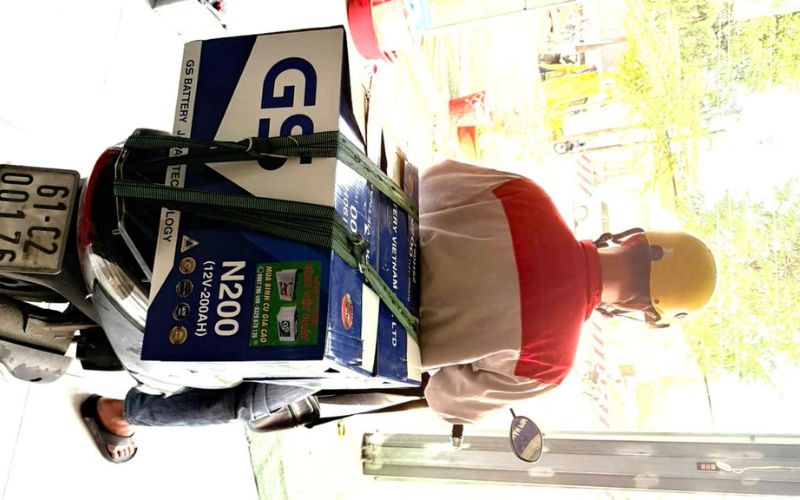 BÌNH ẮC QUY GS 200AH CHO MÁY PHÁT ĐIỆN