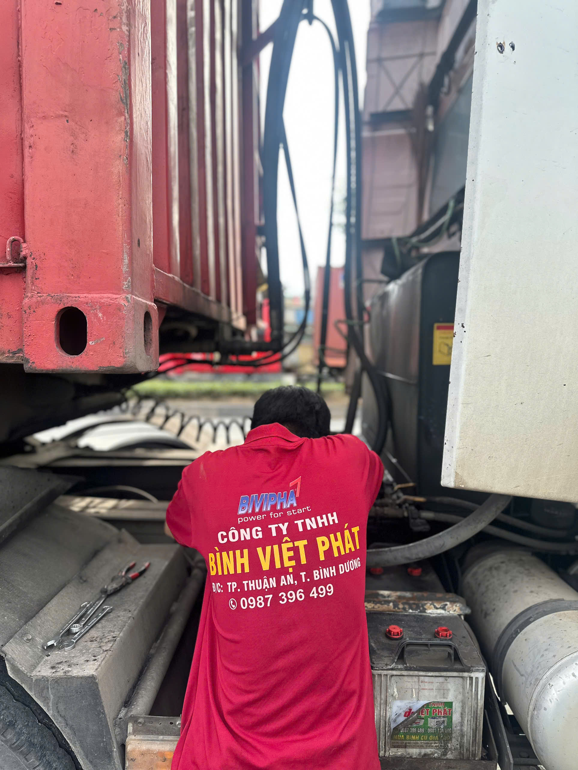 Cứu Hộ & Thay Ắc Quy Chính Hãng Tại TP. Hồ Chí Minh (TP.HCM) Tận Nơi 24/7